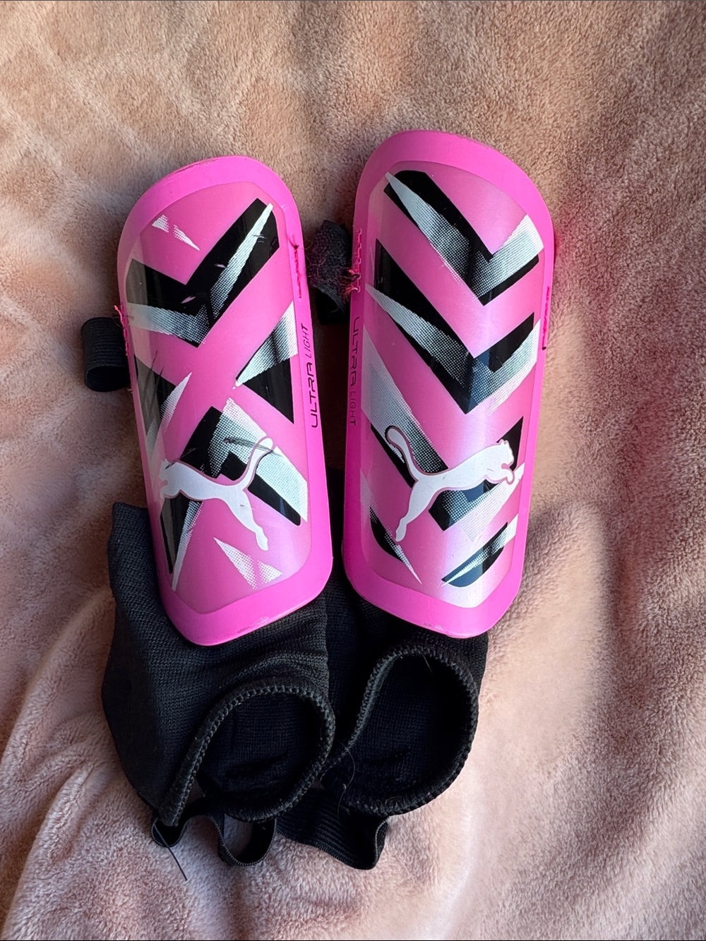 Pink Girls Puma Youth Shin Guards